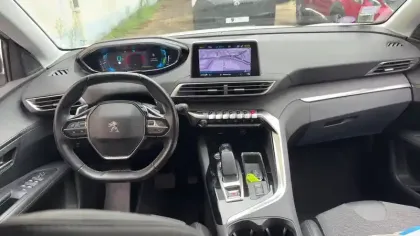 Photo 11 Peugeot 3008  Hybrid 225 e-EAT8