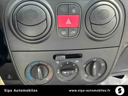 Photo 16 Fiat Fiorino  TOLE 1.3 16V MULTIJET 95