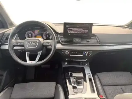 Photo 7 Audi Q5 50 TFSIe 299 S tronic 7 Quattro S line