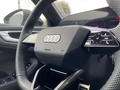 Photo 9 Audi A5 AVANT E HYBRID QUATTRO 299 CH S TRONI