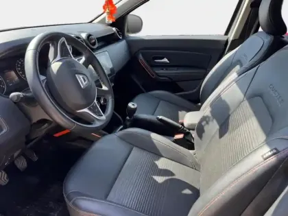 Photo 13 Dacia Duster  1.5 Blue dCi 115ch Extreme 4x4