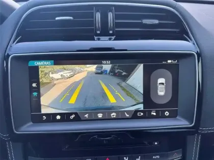 Photo 58 Jaguar F-Pace 2.0 D - 180 CH  AWD BVA8