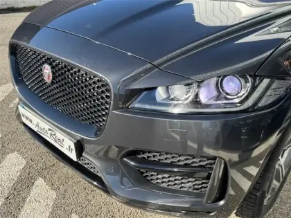 Photo 42 Jaguar F-Pace 2.0 D - 180 CH  AWD BVA8