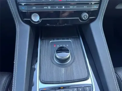 Photo 62 Jaguar F-Pace 2.0 D - 180 CH  AWD BVA8