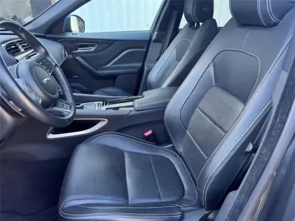 Photo 52 Jaguar F-Pace 2.0 D - 180 CH  AWD BVA8