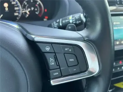 Photo 9 Jaguar F-Pace 2.0 D - 180 CH  AWD BVA8