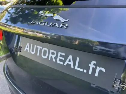 Photo 34 Jaguar F-Pace 2.0 D - 180 CH  AWD BVA8