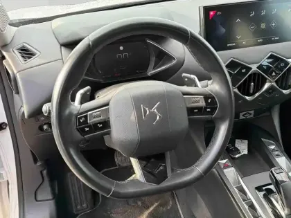 Photo 11 DS DS 3  Crossback BlueHDi 130ch Performance Line + Automatique 126g