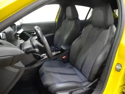 Photo 10 Peugeot 208  e- 136ch GT