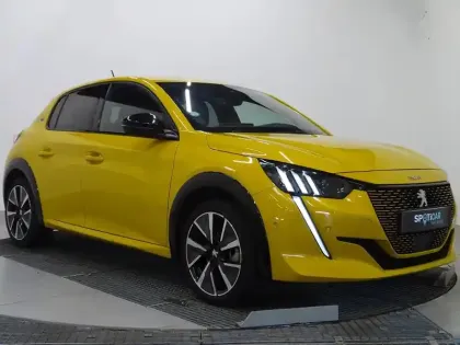 Photo 6 Peugeot 208  e- 136ch GT