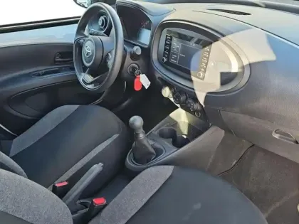 Photo 9 Toyota Aygo X  1.0 VVT-i 72ch Active Business MY23