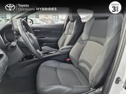 Photo 10 Toyota C-HR  2.0 Hybride 184ch Design Ultimate E-CVT