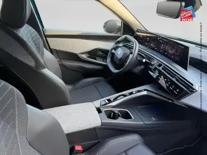 Photo 19 Peugeot 3008  1.2 Hybrid 136ch Allure e-DCS6