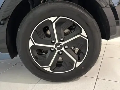 Photo 12 Kia Niro  1.6 GDi 129ch HEV Active Business DCT6
