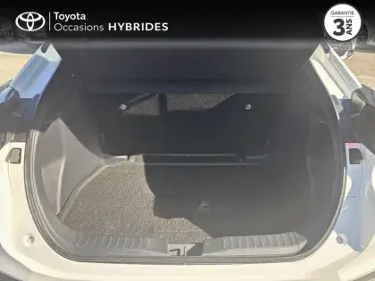 Photo 9 Toyota C-HR  1.8 Hybride 140ch Dynamic NG23