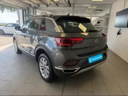 Photo 12 Volkswagen T-roc  1.5 TSI EVO 150ch Style DSG7