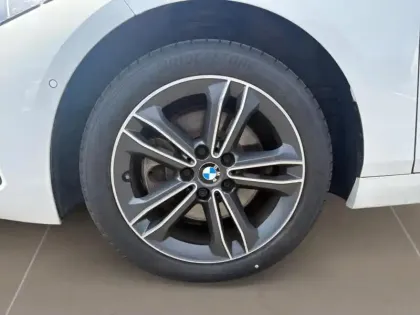 Photo 7 BMW Serie 1 Série 1 116iA 109ch Edition Sport DKG7