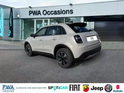 Photo 6 Fiat 600  1.2 Hybrid Turbo 110ch Icône eDCT6 GARANTIE 8 ANS CONSTRUCTEUR