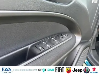 Photo 13 Fiat 600  1.2 Hybrid Turbo 110ch Icône eDCT6 GARANTIE 8 ANS CONSTRUCTEUR