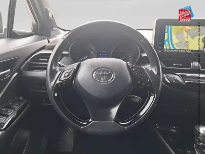 Photo 12 Toyota C-HR  122h Distinctive 2WD E-CVT