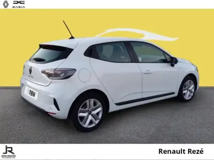 Photo 11 Renault Clio  1.5 dCi 100ch Evolution - 25