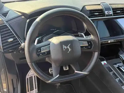 Photo 11 DS DS 7  Crossback E-TENSE 225ch Performance Line