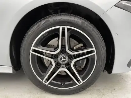 Photo 12 Mercedes Classe A  250 e Hybrid EQ 8G-DCT
