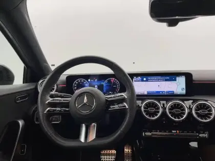 Photo 21 Mercedes Classe A  250 e Hybrid EQ 8G-DCT