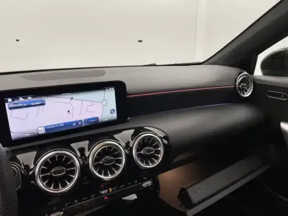Photo 25 Mercedes Classe A  250 e Hybrid EQ 8G-DCT