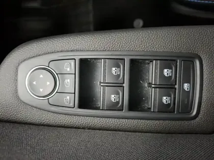 Photo 15 Renault Clio  E-Tech full hybrid 145 ch GSR2