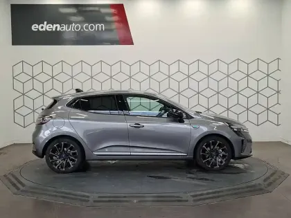 Photo 5 Renault Clio  E-Tech full hybrid 145 ch GSR2