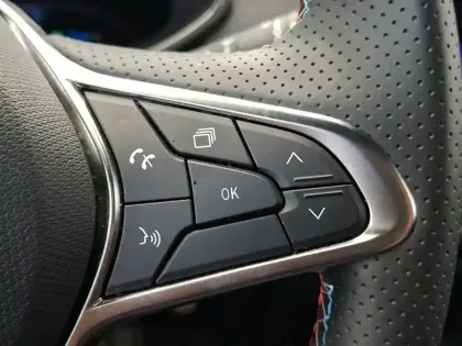 Photo 40 Renault Clio  E-Tech full hybrid 145 ch GSR2