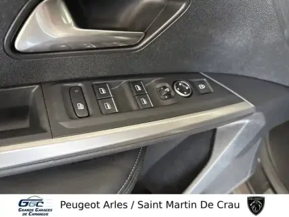 Photo 16 Peugeot 3008  Hybrid 145 e-DCS6