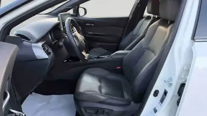 Photo 11 Toyota C-HR  Hybride 1.8L