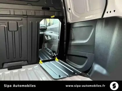 Photo 34 Fiat Doblo  FOURGON XL DIESEL 100 CH MANUELLE