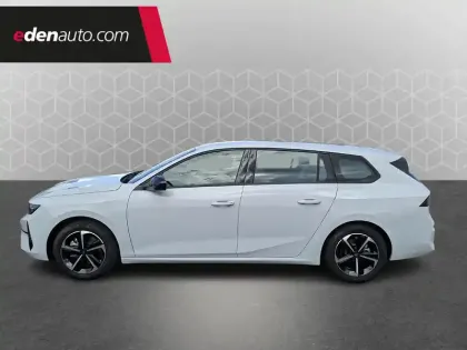 Photo 32 Opel Astra  Sports Tourer 1.2 Turbo Hybride 145 ch Automatique