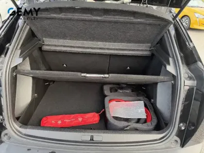 Photo 5 Peugeot 2008  Electrique 136 ch