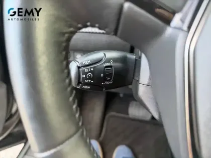 Photo 17 Peugeot 2008  Electrique 136 ch