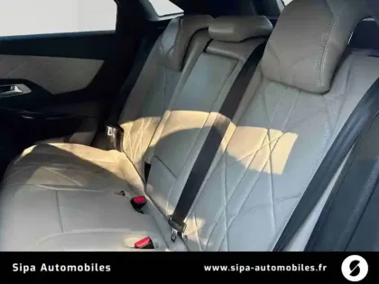 Photo 12 DS DS 7 DS7 Crossback Hybride E-Tense 225 EAT8