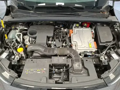 Photo 18 Renault Captur  E-Tech full hybrid 145 ch
