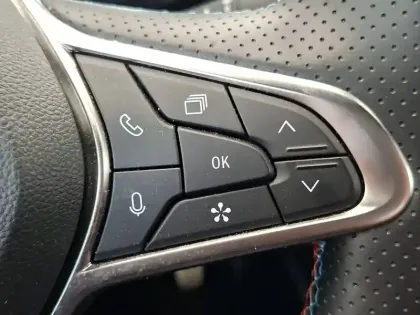 Photo 41 Renault Captur  E-Tech full hybrid 145 ch