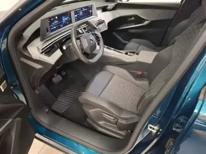 Photo 10 Peugeot 3008  Electrique 210 ch 73 kWh