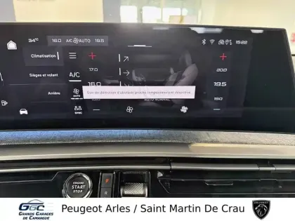 Photo 24 Peugeot 5008  Hybrid 136 e-DCS6