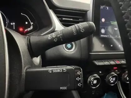 Photo 11 Renault Captur  E-Tech 145 - 21