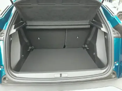 Photo 5 Peugeot 2008  Hybrid 145 ch e-DCS6