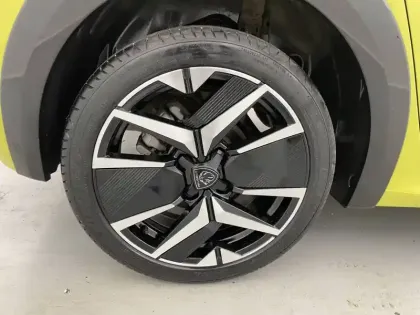 Photo 18 Peugeot 208  PureTech 100 S&S BVM6