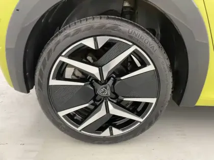 Photo 18 Peugeot 208  PureTech 100 S&S BVM6