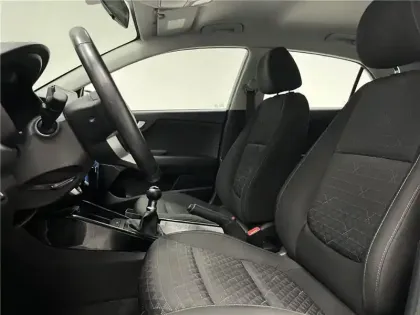 Photo 8 Kia Rio 1.2 DPI 84CH BVM5