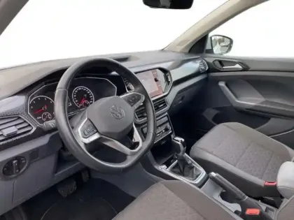 Photo 9 Volkswagen T-cross 1.0 TSI 115 Start/Stop DSG7 R-Line