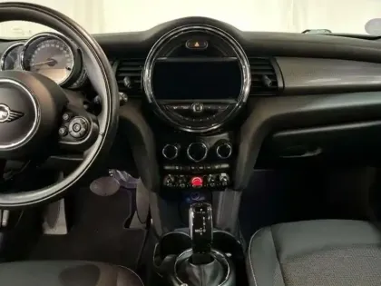 Photo 9 Mini Mini F56 LCI Hatch 3 Portes Cooper 136 ch BVA7 Chili